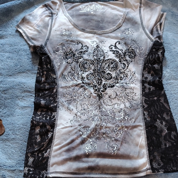 Maurices Black and Gray Short Sleeve Tee - Picture 1 of 1